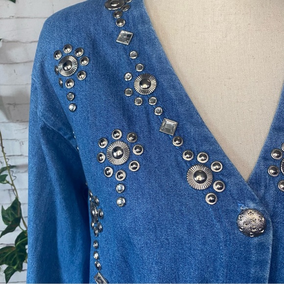 LIEBE Vintage Long Chambray Shacket Jeweled Western Long Sleeve Button Up - Picture 4 of 10